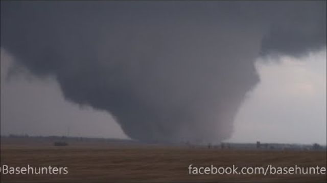 4/9/15 north of Rochelle, IL Large, Violent Tornado
