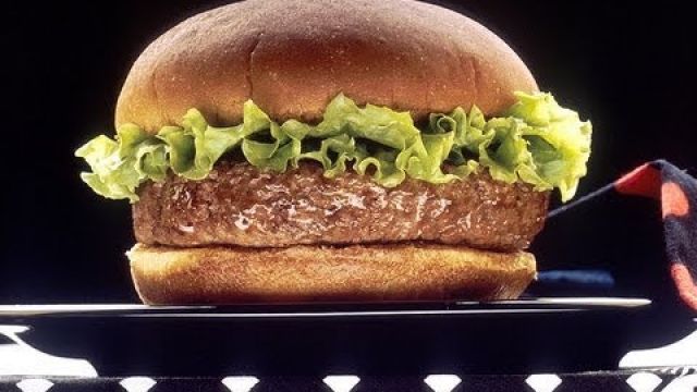 The Dark Side of Fast Food: Why Does It Make You Sick / Fat / Tired / Taste So Good (2001)