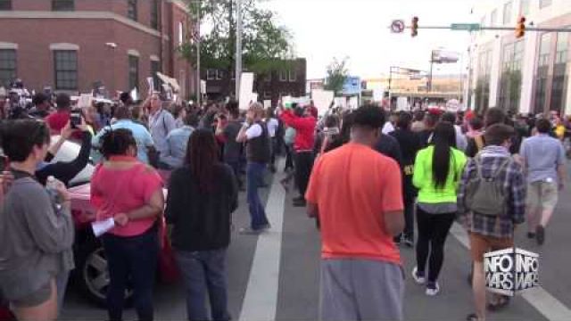 Thousands March Peacefully in Baltimore